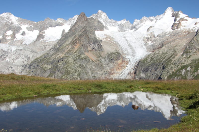 Le Mont Dolent, depuis une variante du tour du Mont-Blanc